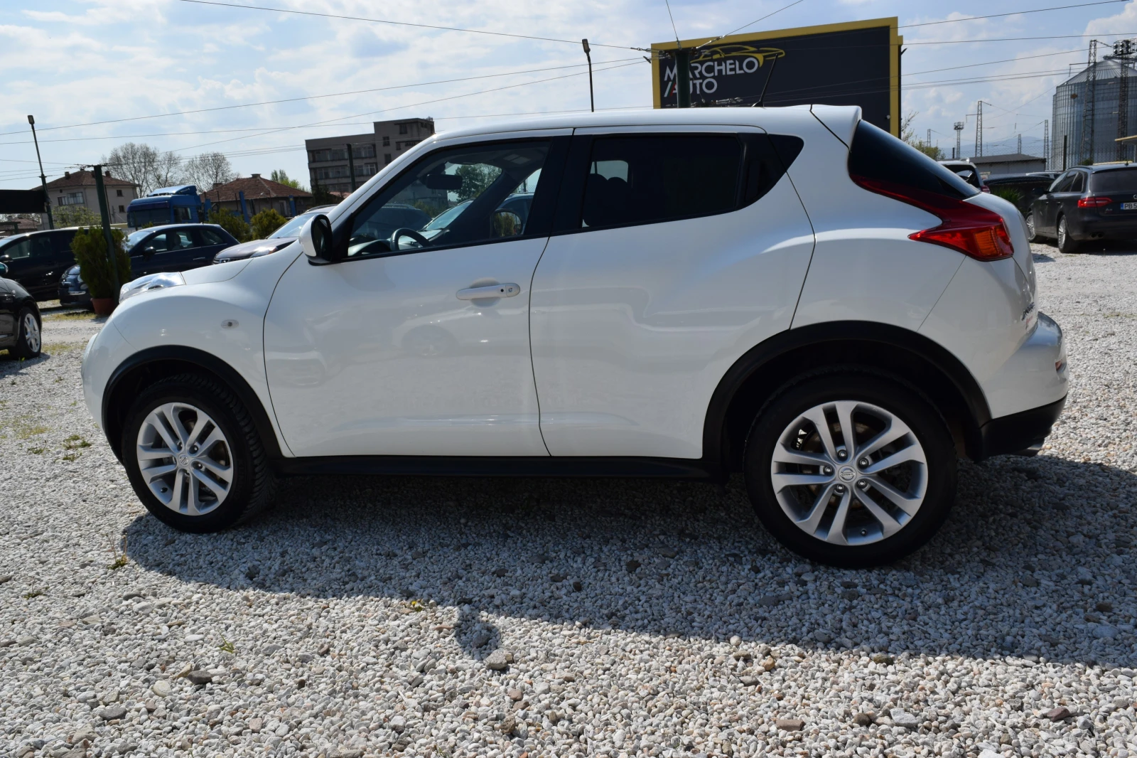 Nissan Juke 1.5dci* Keyless* Нави* Камера* Euro5B - изображение 4