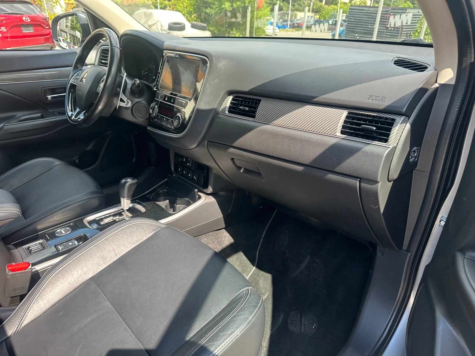 Mitsubishi Outlander ШВЕЙЦАРИЯ 4х4 АВТОМАТИК - изображение 10