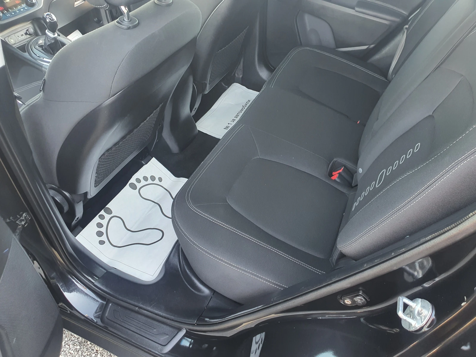 Kia Sportage 1.7CRDI PANORAMA LED  - изображение 10