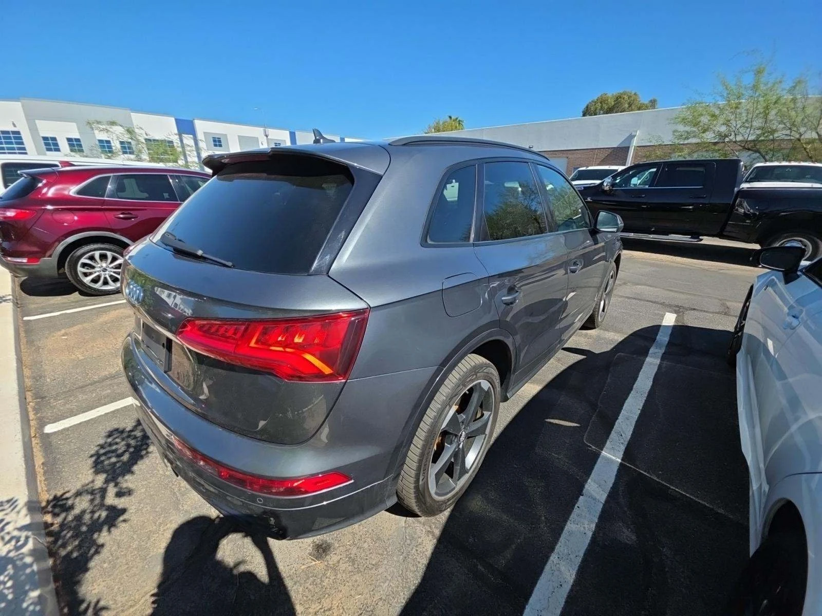 Audi SQ5 * CARFAX * БЕЗ ПЪРВОНАЧАЛНА ВНОСКА - изображение 3