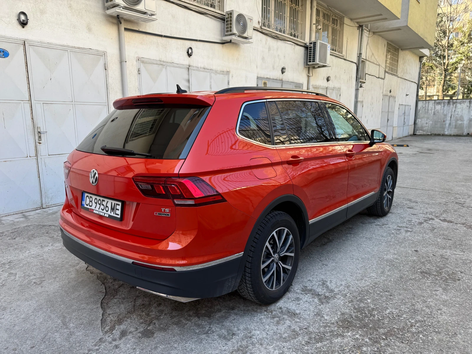 VW Tiguan Volkswagen Tiguan SE 2.0TSI/ГАЗ 4х4 2019, снимка 7 - Автомобили и джипове - 53803278