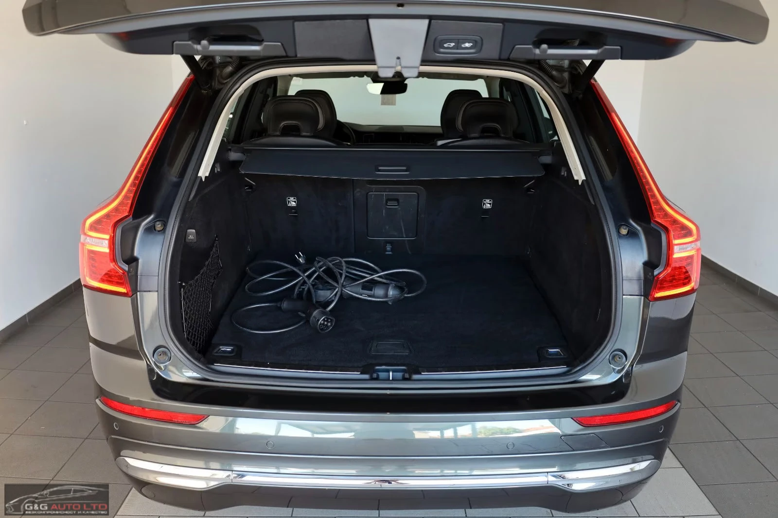 Volvo XC60 T6/INSCRIPTION/341HP/PANO/CAM/MEMO/LED/CPLAY/626q, снимка 6 - Автомобили и джипове - 55739868