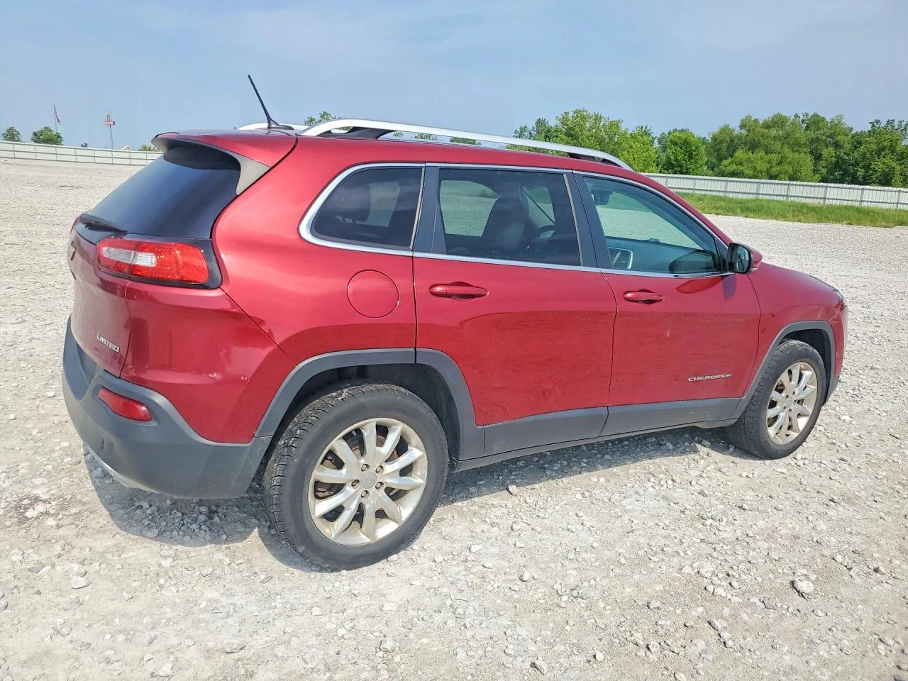 Jeep Cherokee, снимка 3 - Автомобили и джипове - 55755545