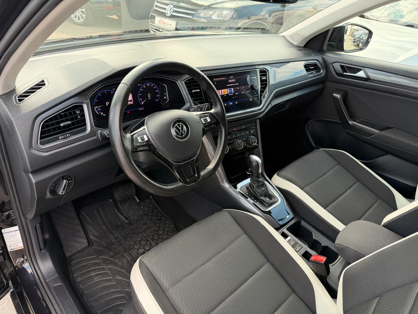 VW T-Roc 1.5 TSI DSG HIGHLINE, снимка 7 - Автомобили и джипове - 56213926