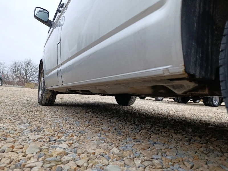 VW T5 1.9 TDI, снимка 10 - Бусове и автобуси - 53295760