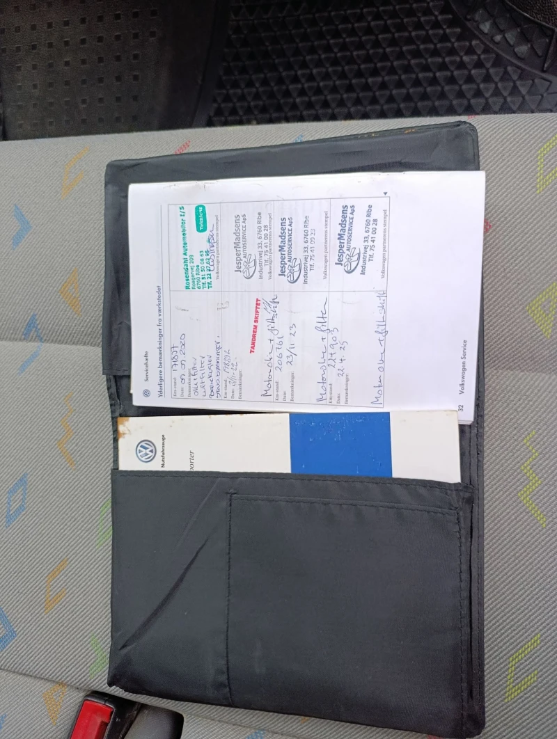 VW T5 1.9 TDI, снимка 15 - Бусове и автобуси - 53295760