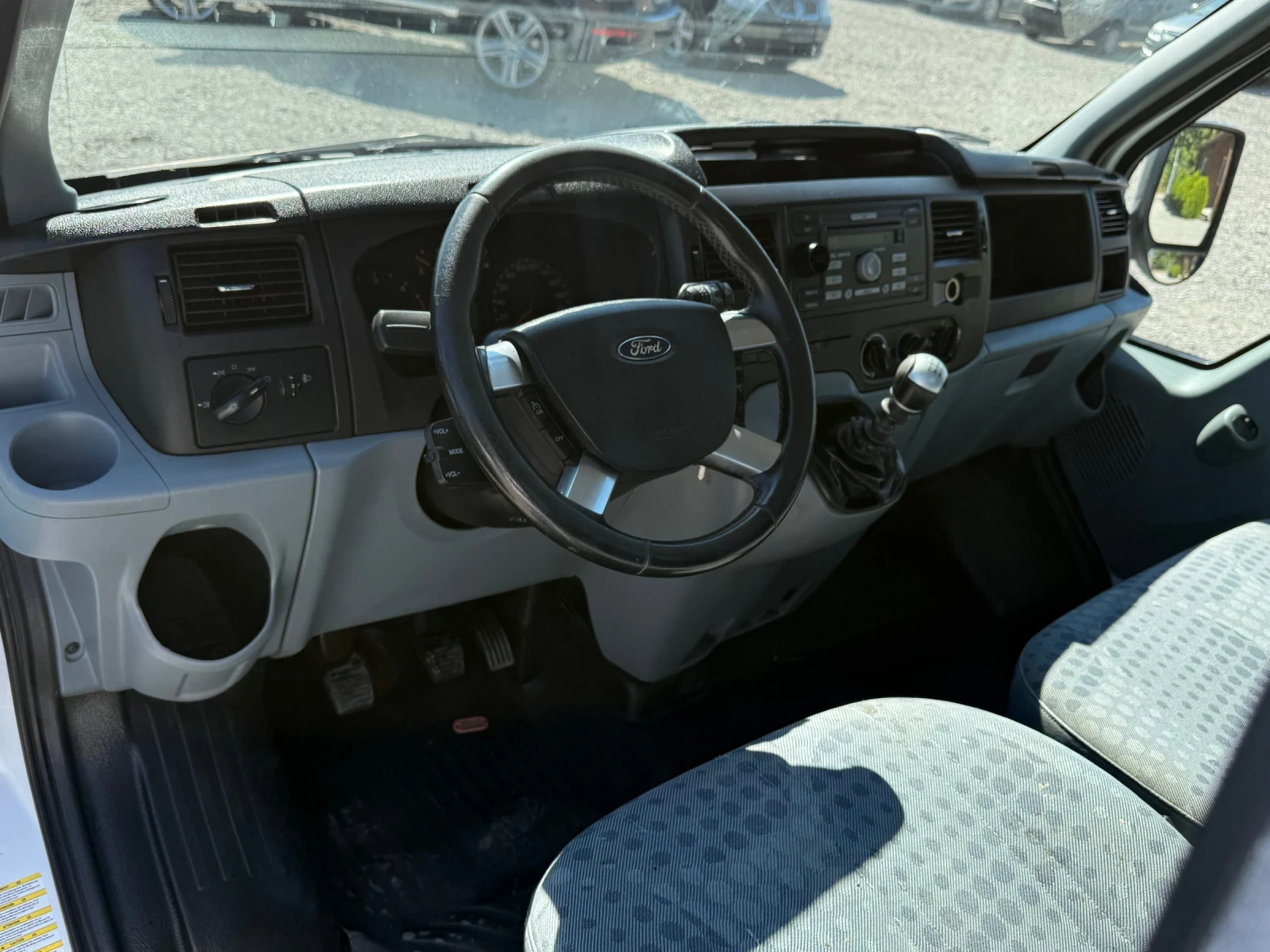 Ford Transit 2.4TDCi 140к.с * Климатик* * Бордови*  - изображение 8