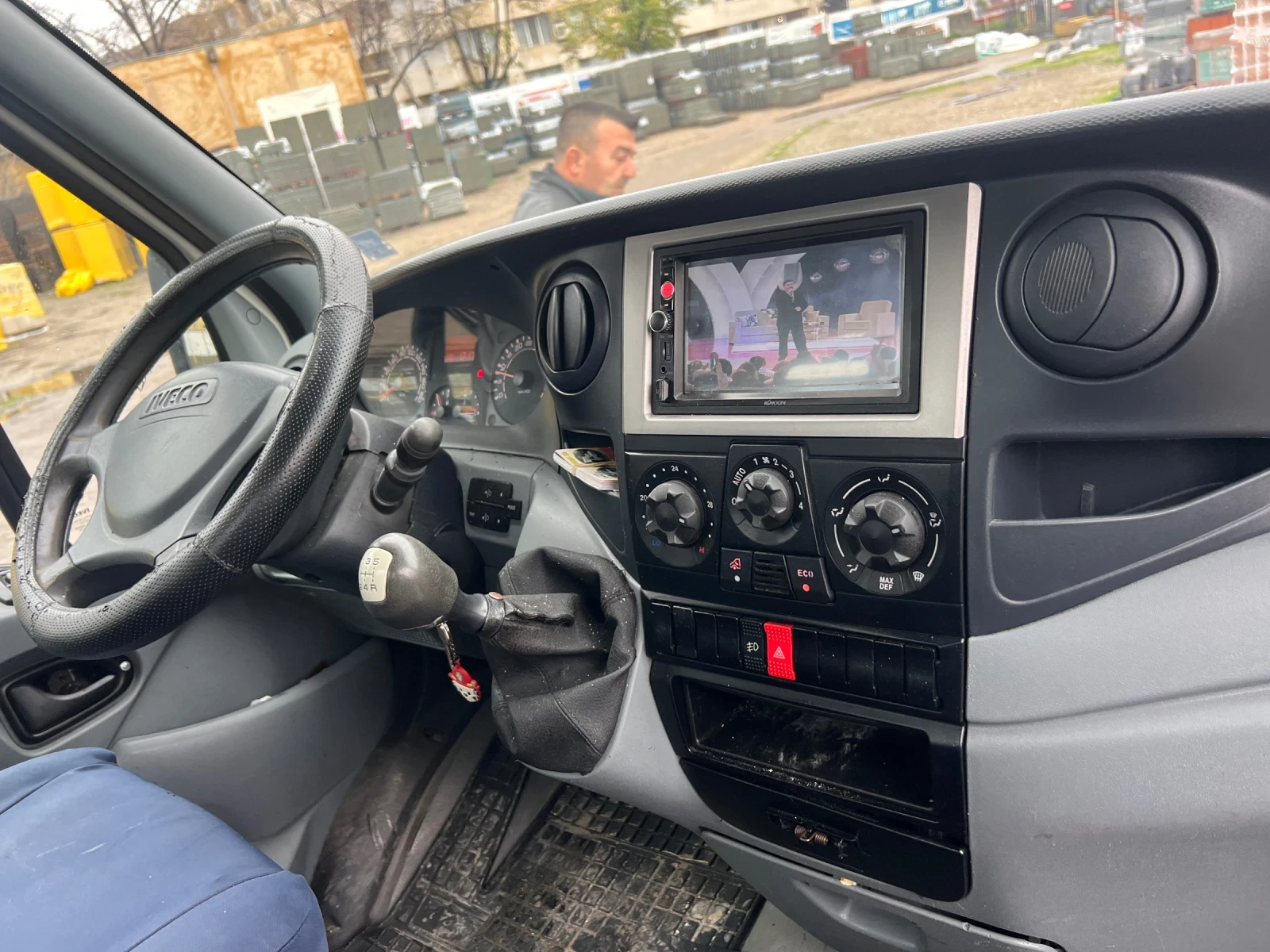 Iveco 35c13 35c12 тристранен самосвал - изображение 5