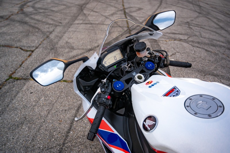 Honda Cbr 1000 RR , снимка 3 - Мотоциклети и мототехника - 46356901