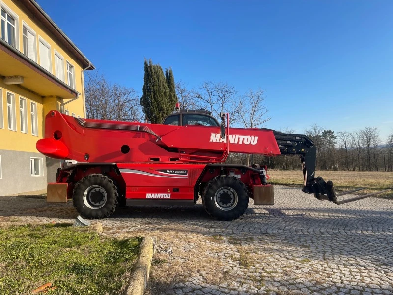 Телескопични товарачи Manitou MRT 3050 PLUS PRIVILEGE С ТРИ УРЕДА ЛИЗИНГ, снимка 9 - Индустриална техника - 43745586