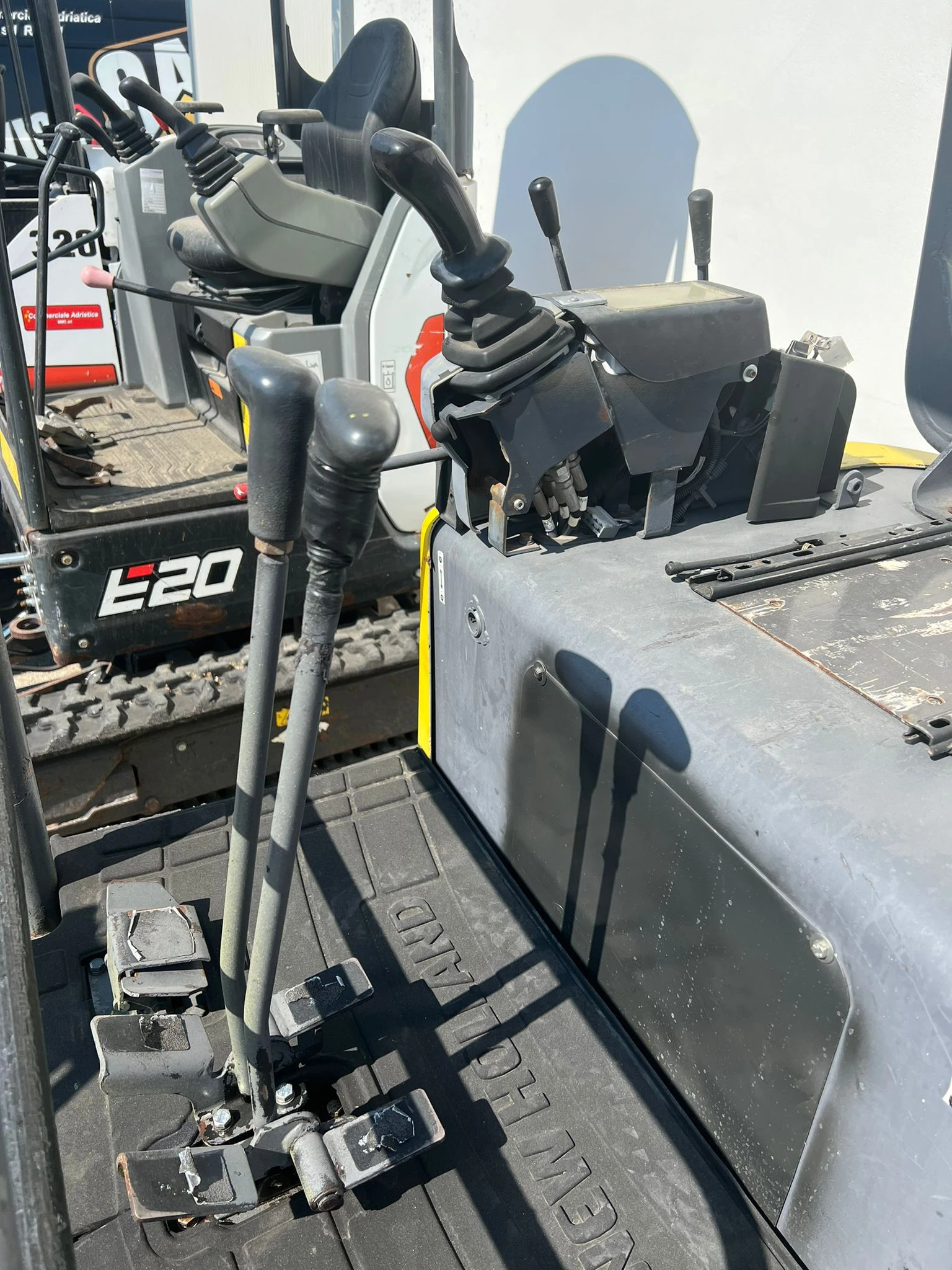  New Holland E16B-R-    | Mobile.bg   13