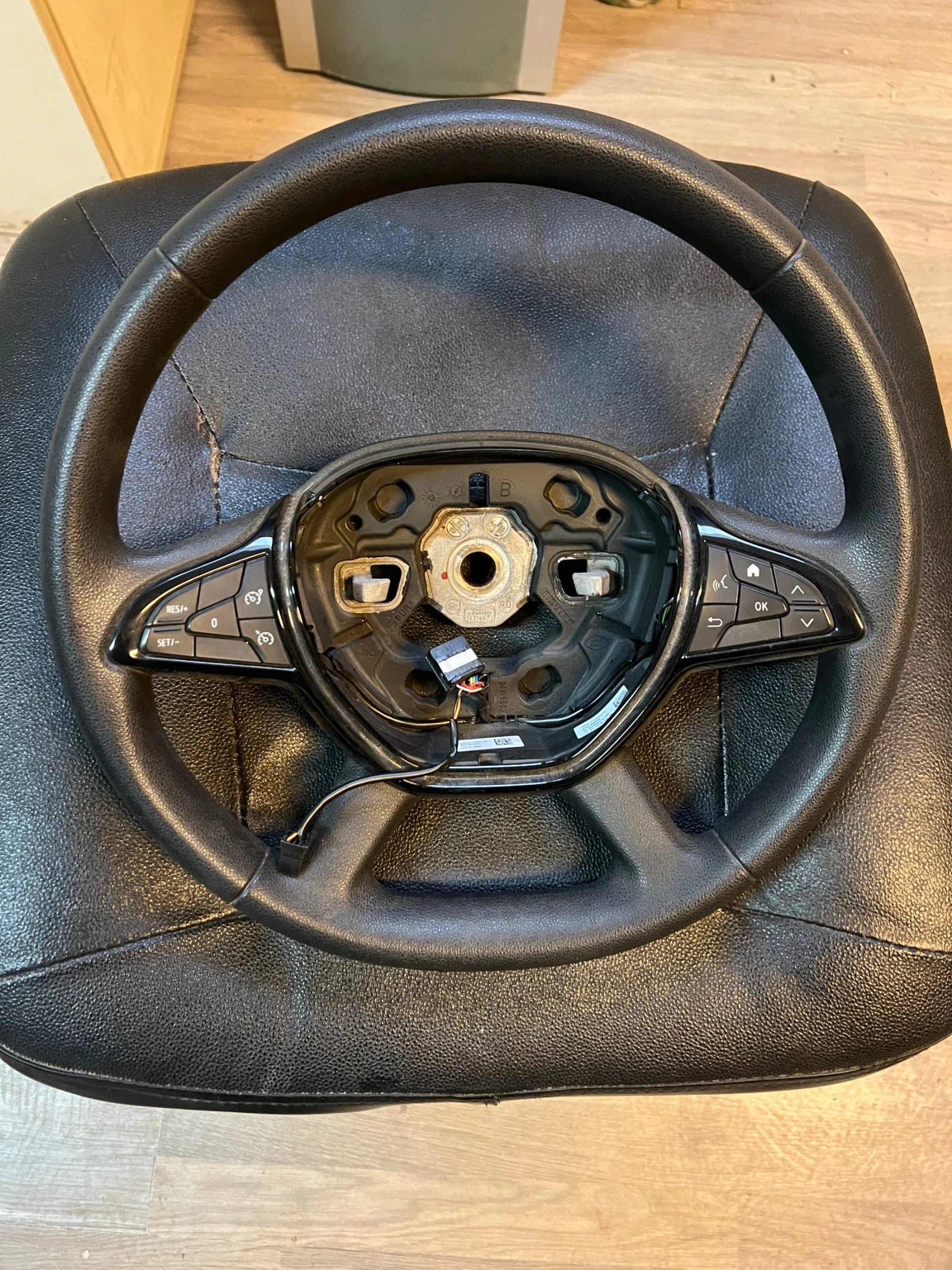 M  DACIA Dacia Sandero III 484007754R | Mobile.bg   2