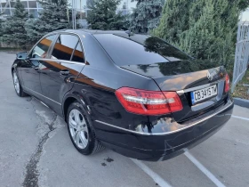     Mercedes-Benz E 220 / 