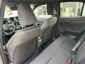 Toyota Yaris Cross 1.5 HEV Chic | Mobile.bg    13