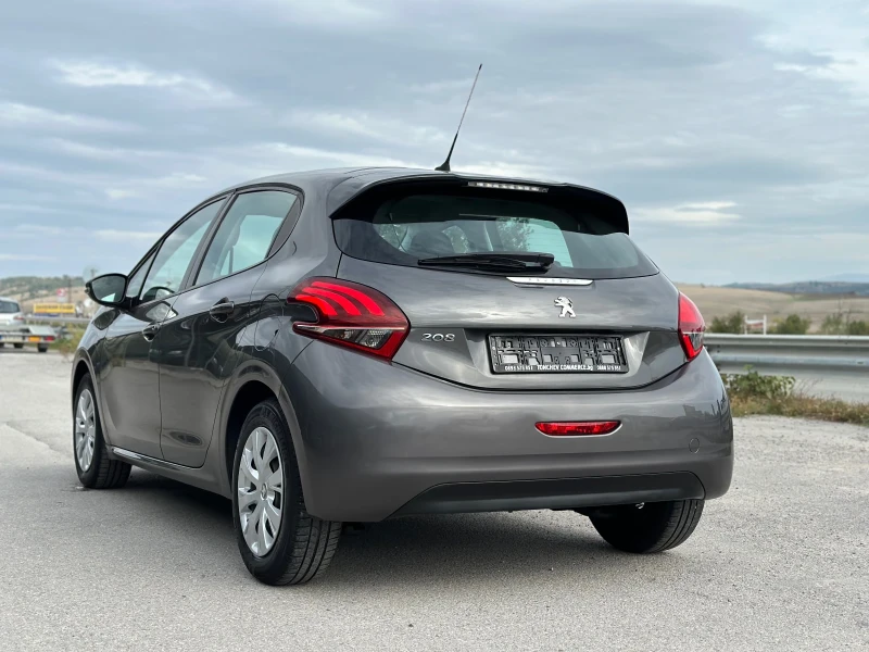 Peugeot 208 1.2i-79.000km-NAVI-FACE-LED-NEW-TOP-EURO-6, снимка 4 - Автомобили и джипове - 47458808