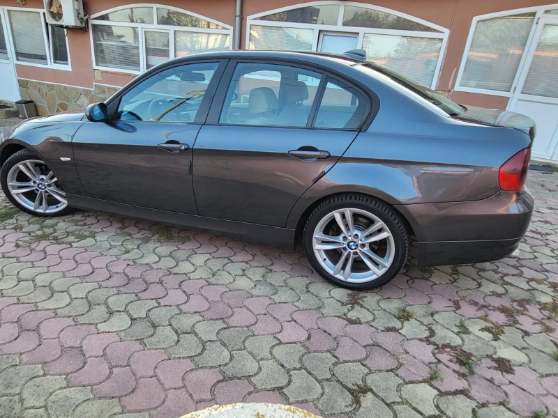 BMW 320 D Avtomat , снимка 6 - Автомобили и джипове - 48031950