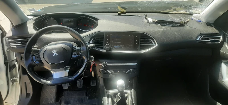 Peugeot 308 1.5 hdi, снимка 7 - Автомобили и джипове - 50941862