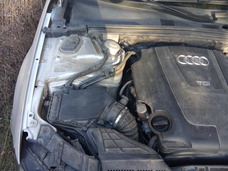 Audi A4 2.0 TDI, снимка 6 - Автомобили и джипове - 52958142
