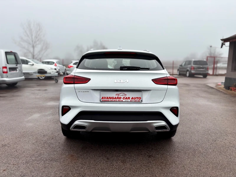 Kia XCeed Hybrid, снимка 8 - Автомобили и джипове - 53001220