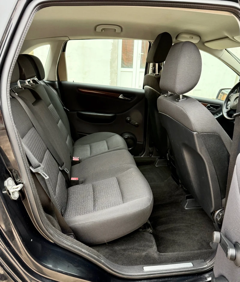 Mercedes-Benz B 180 Фабричен Mетан/БЕНЗИН 115к.с 2009г., снимка 12 - Автомобили и джипове - 53311125