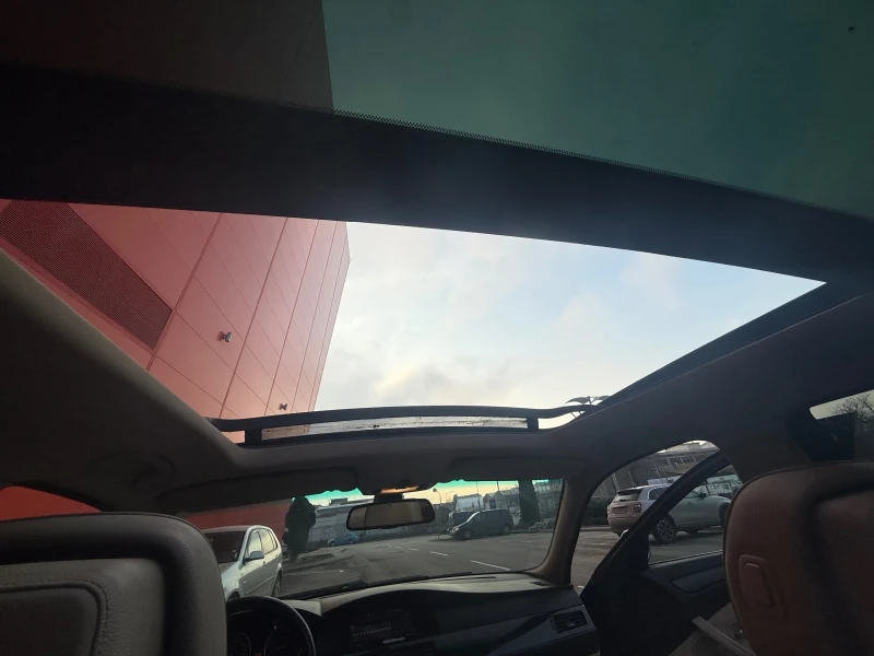 BMW 530 BMW E61 Xdrive 2010година, снимка 15 - Автомобили и джипове - 53404749