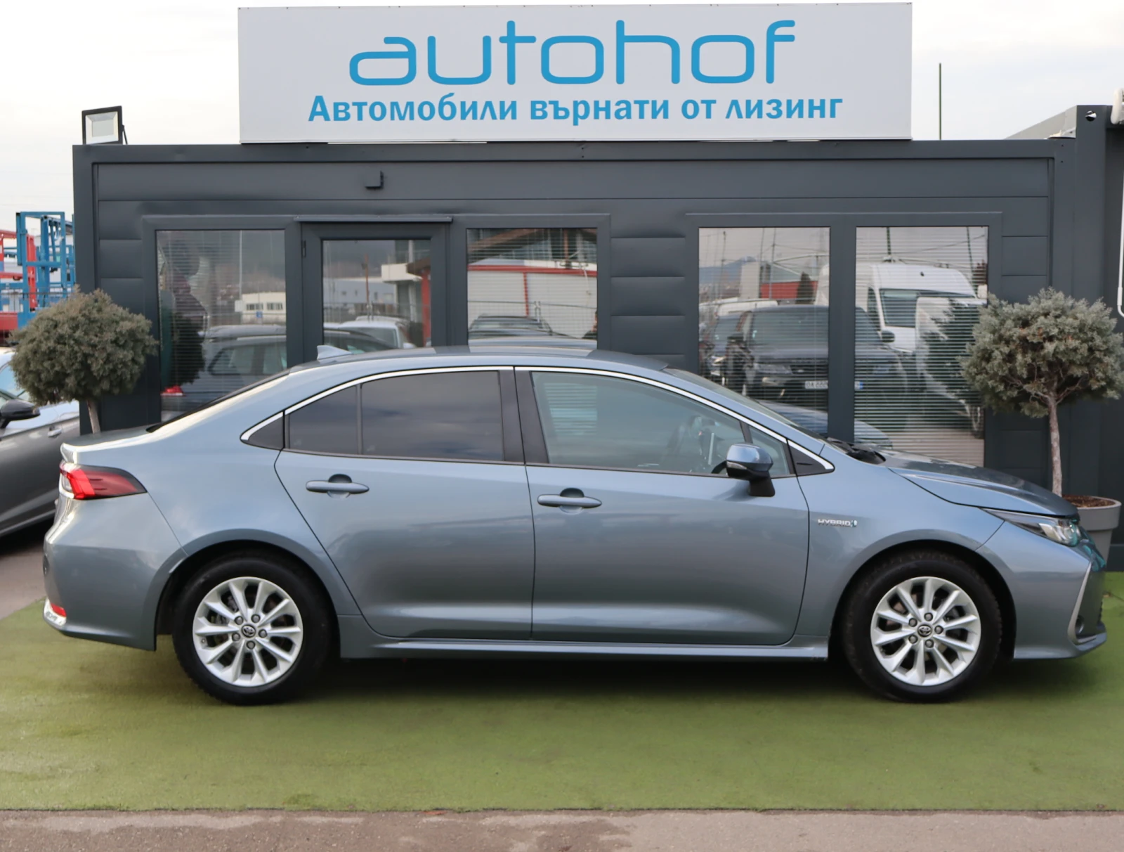 Toyota Corolla EXECUTIVE/1.8/HYBRID/122к.с./AT/Гаранция - изображение 2