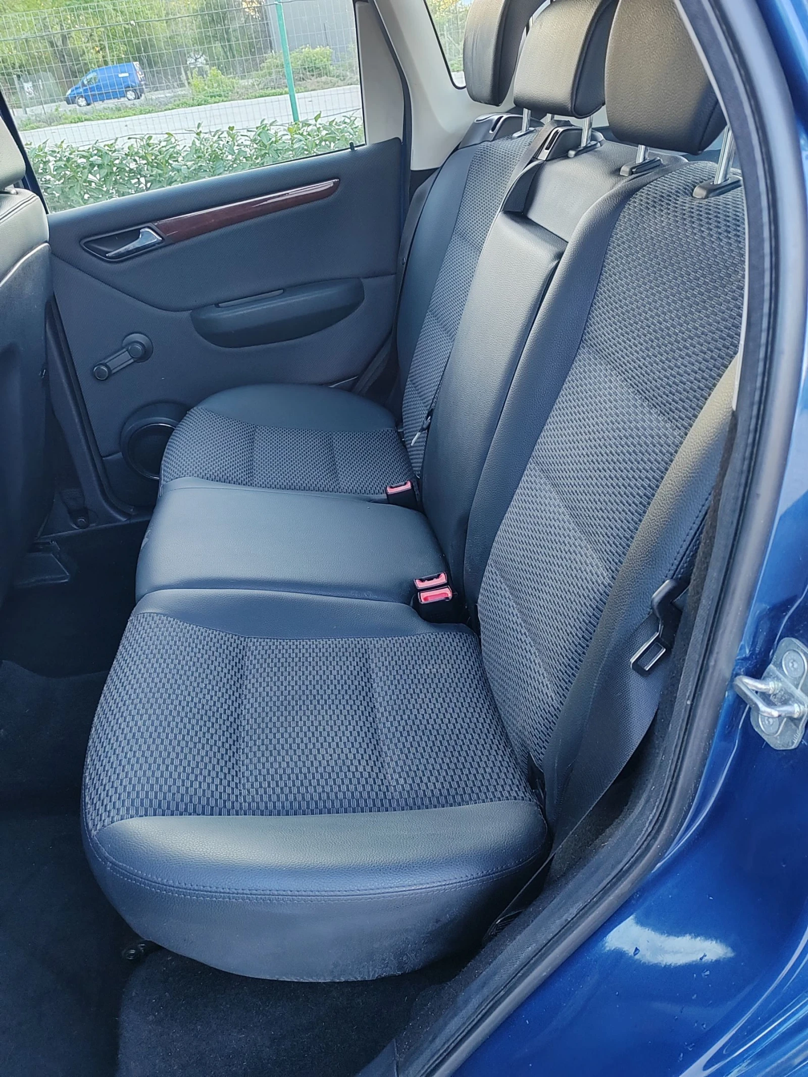 Mercedes-Benz A 160 1.5, 95к.с. - изображение 8