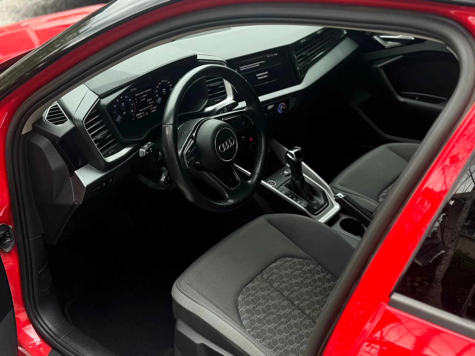 Audi A1 30 TFSI - изображение 7