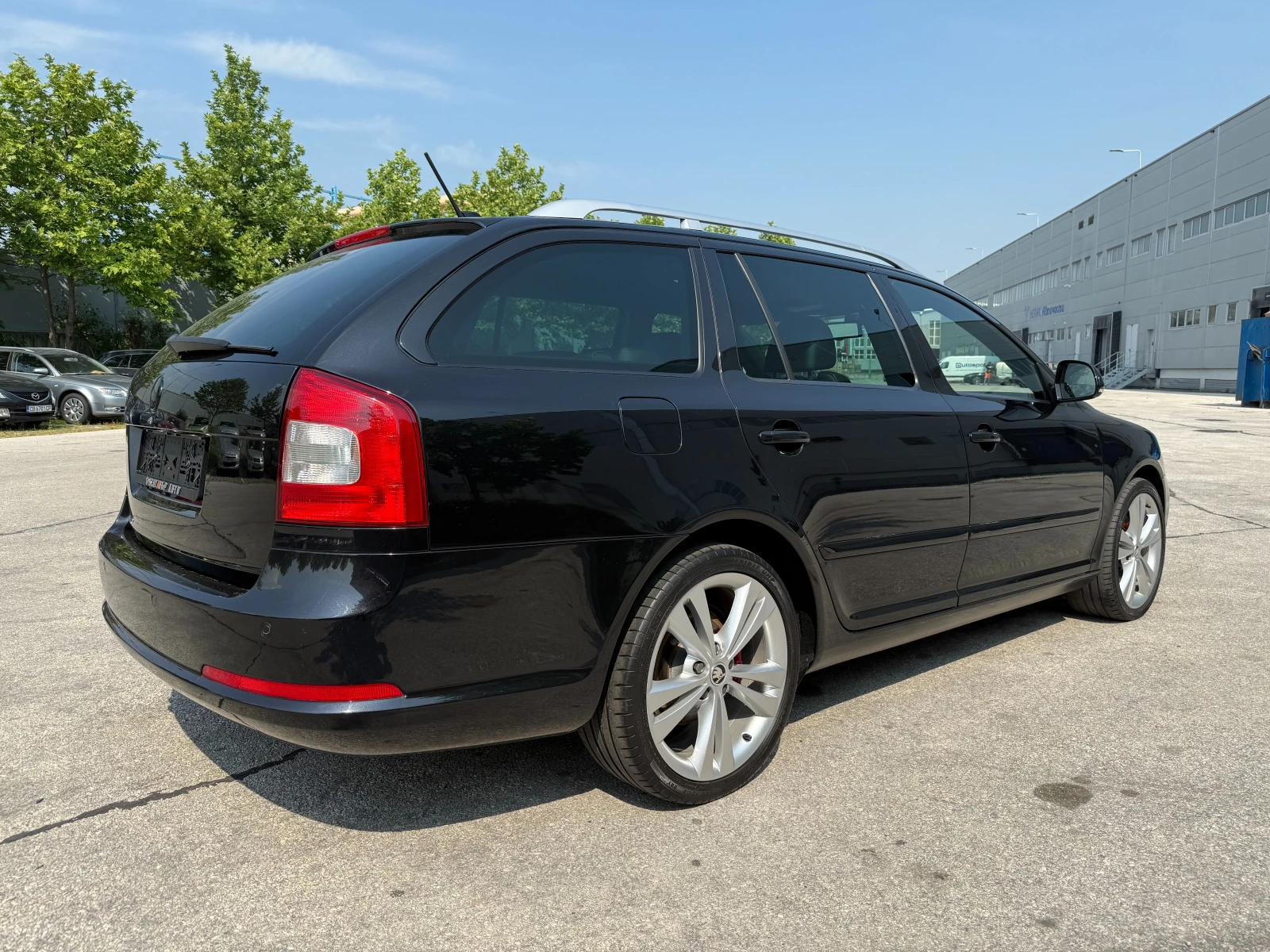 Skoda Octavia 2.0 TFSI 200 к.с. - изображение 4