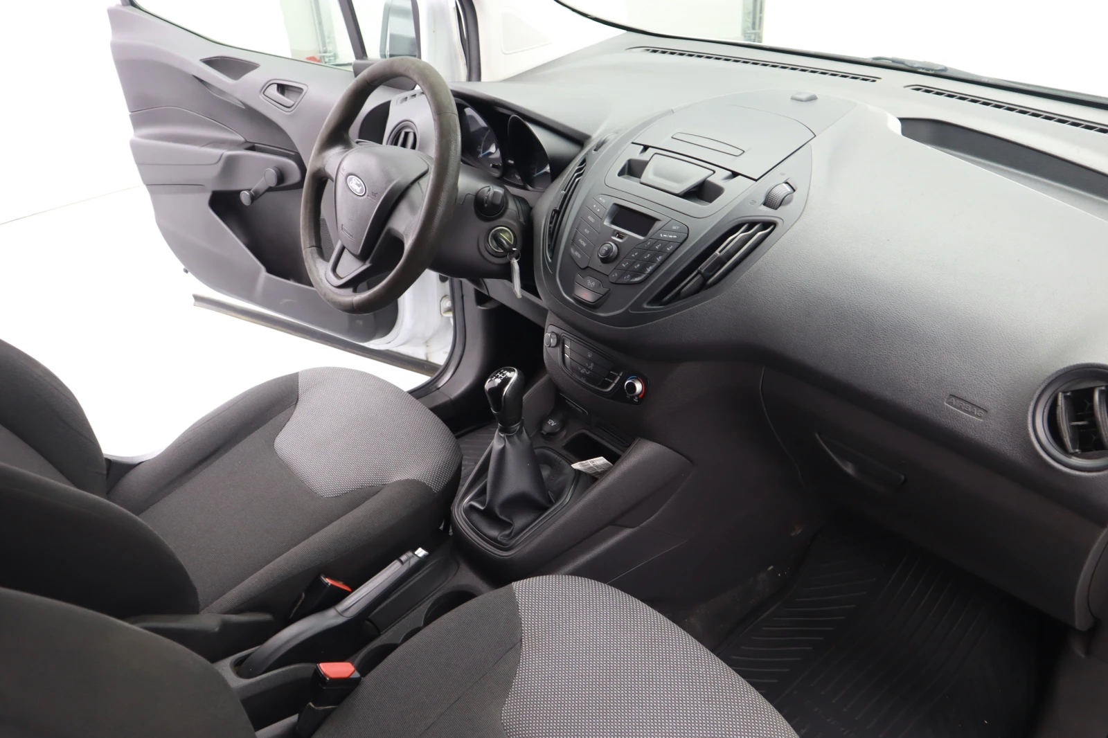 Ford Courier 1.5 | Mobile.bg — изображение 12
