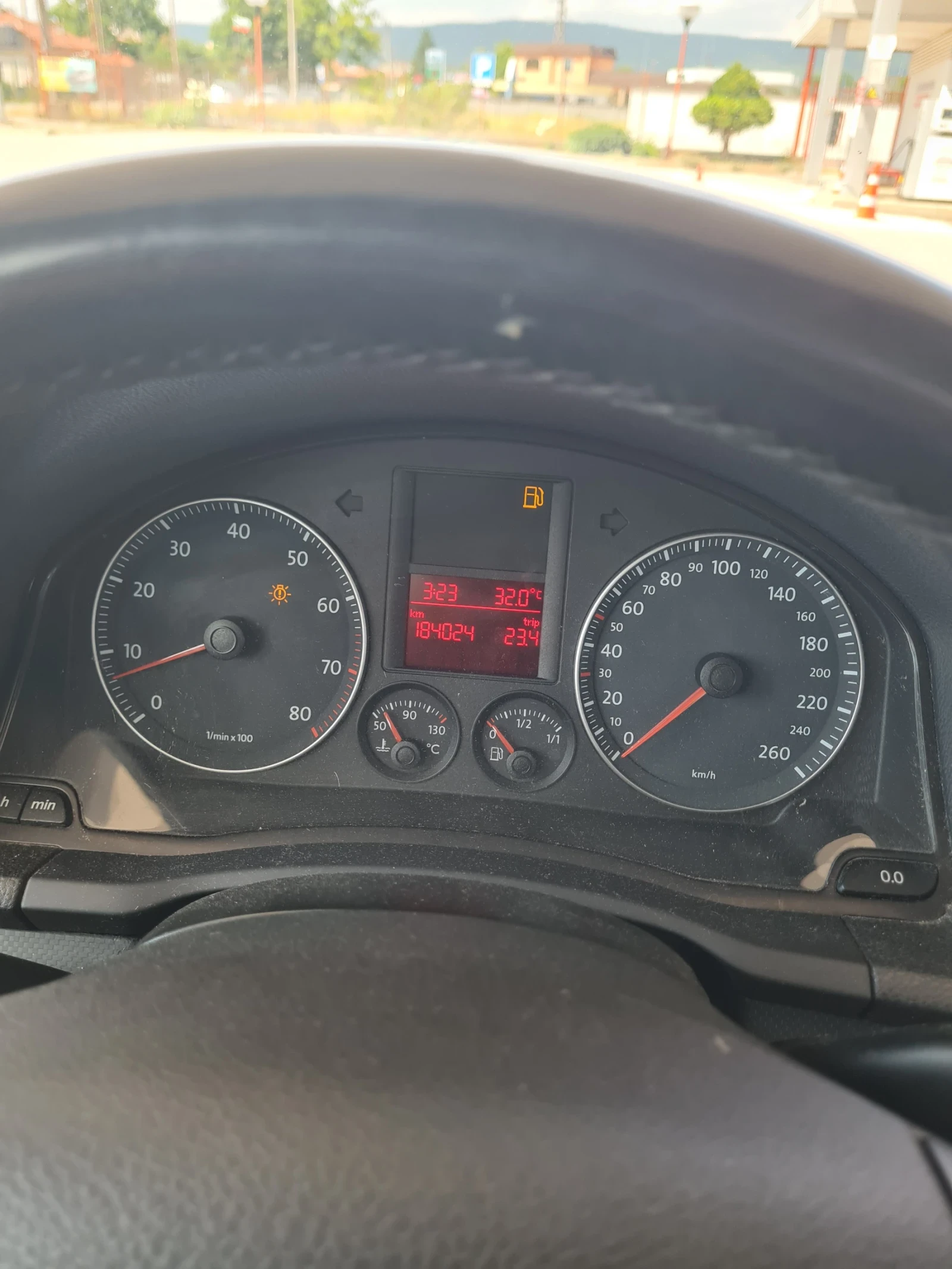 VW Golf 1.6куб.102к.с.2007г.  - изображение 10