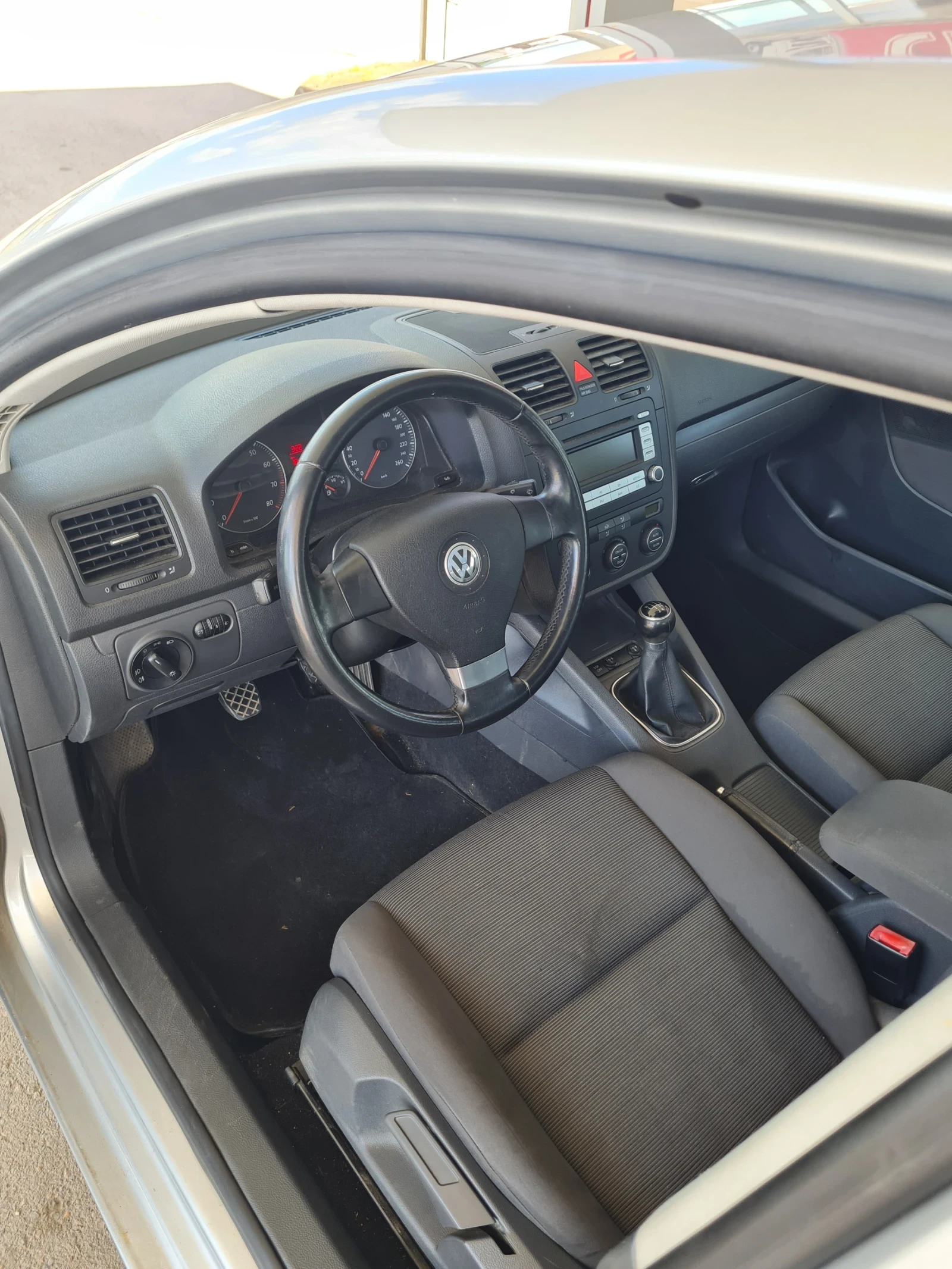 VW Golf 1.6куб.102к.с.2007г.  - изображение 7