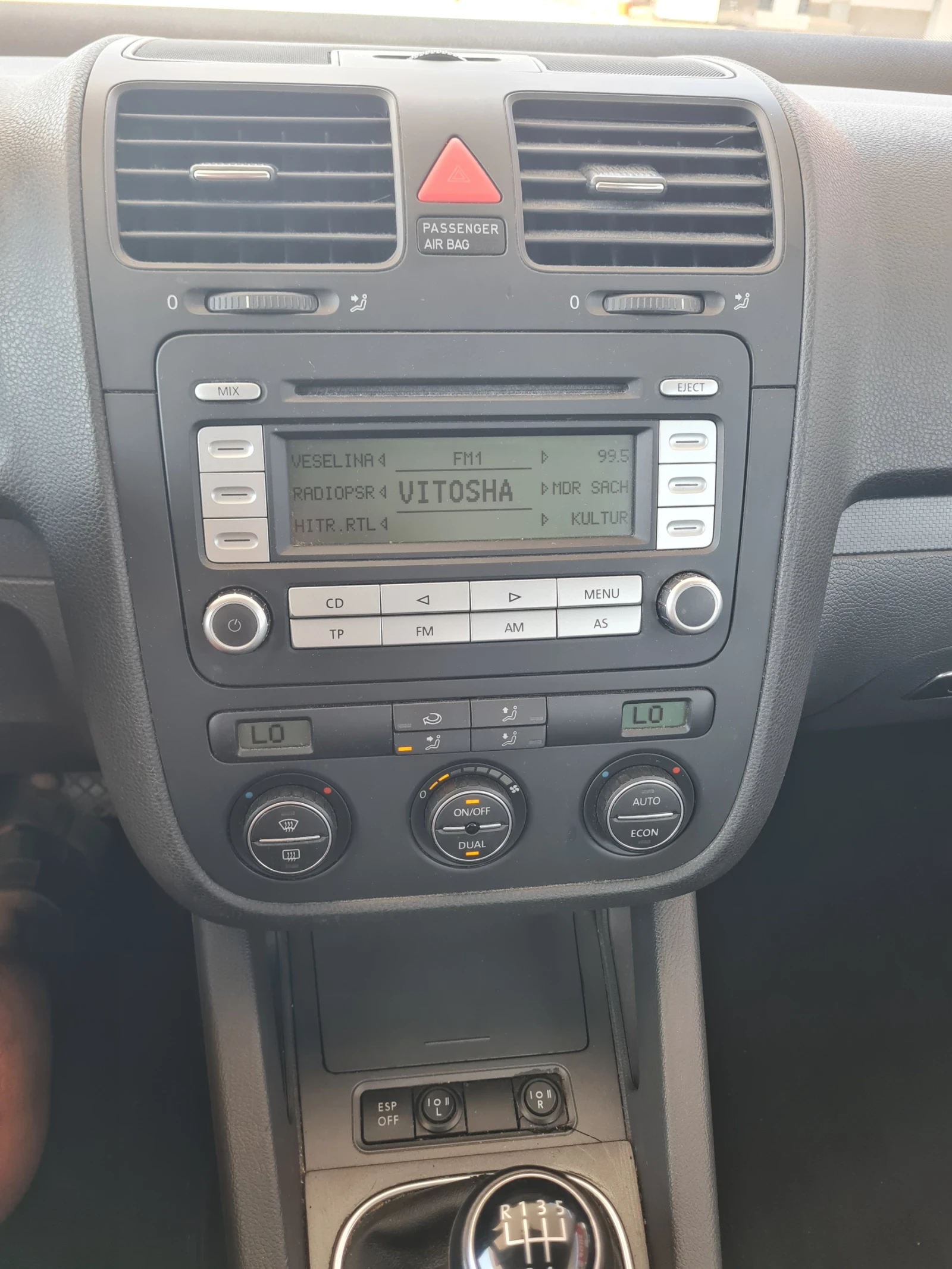 VW Golf 1.6куб.102к.с.2007г.  - изображение 9