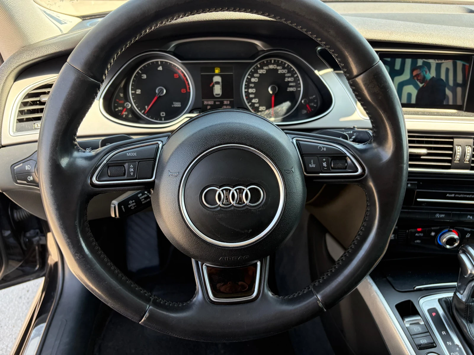 Audi A4 Allroad 2.0TDi NAVi TOP, снимка 7 - Автомобили и джипове - 51430346