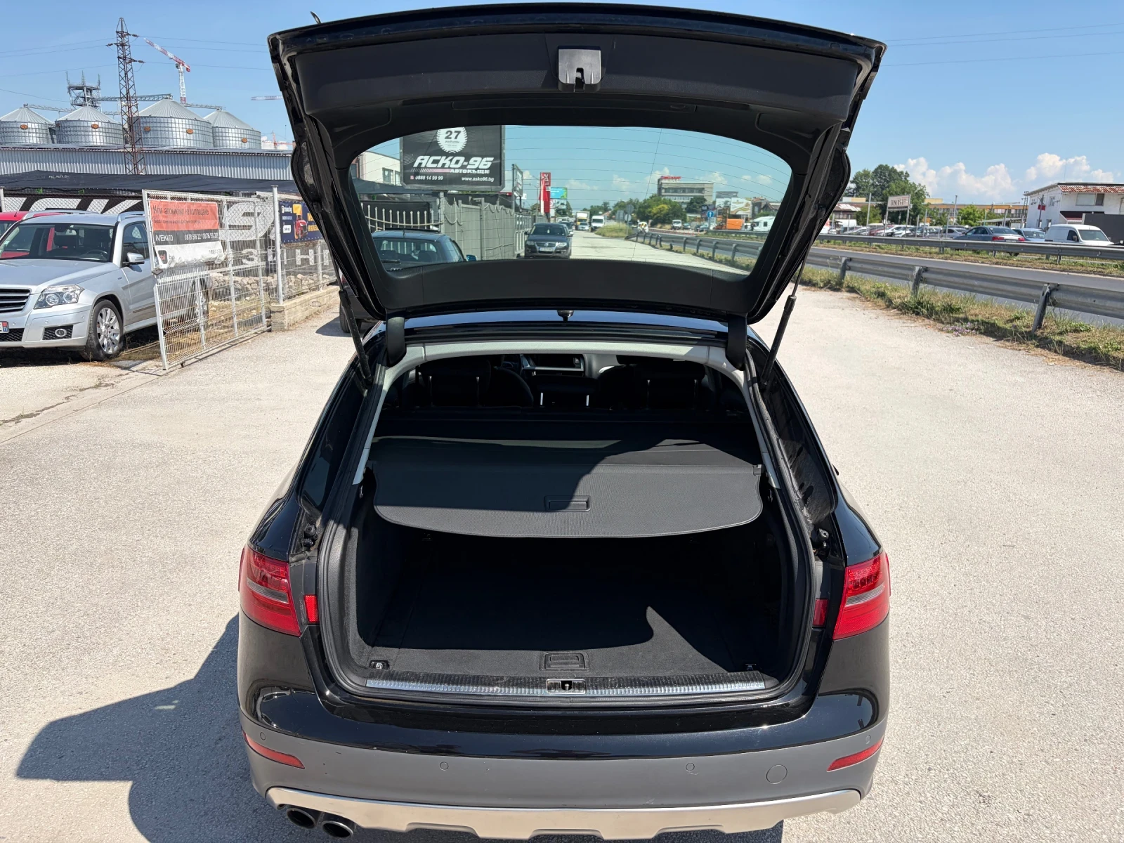 Audi A4 Allroad 2.0TDi NAVi TOP, снимка 11 - Автомобили и джипове - 51430346