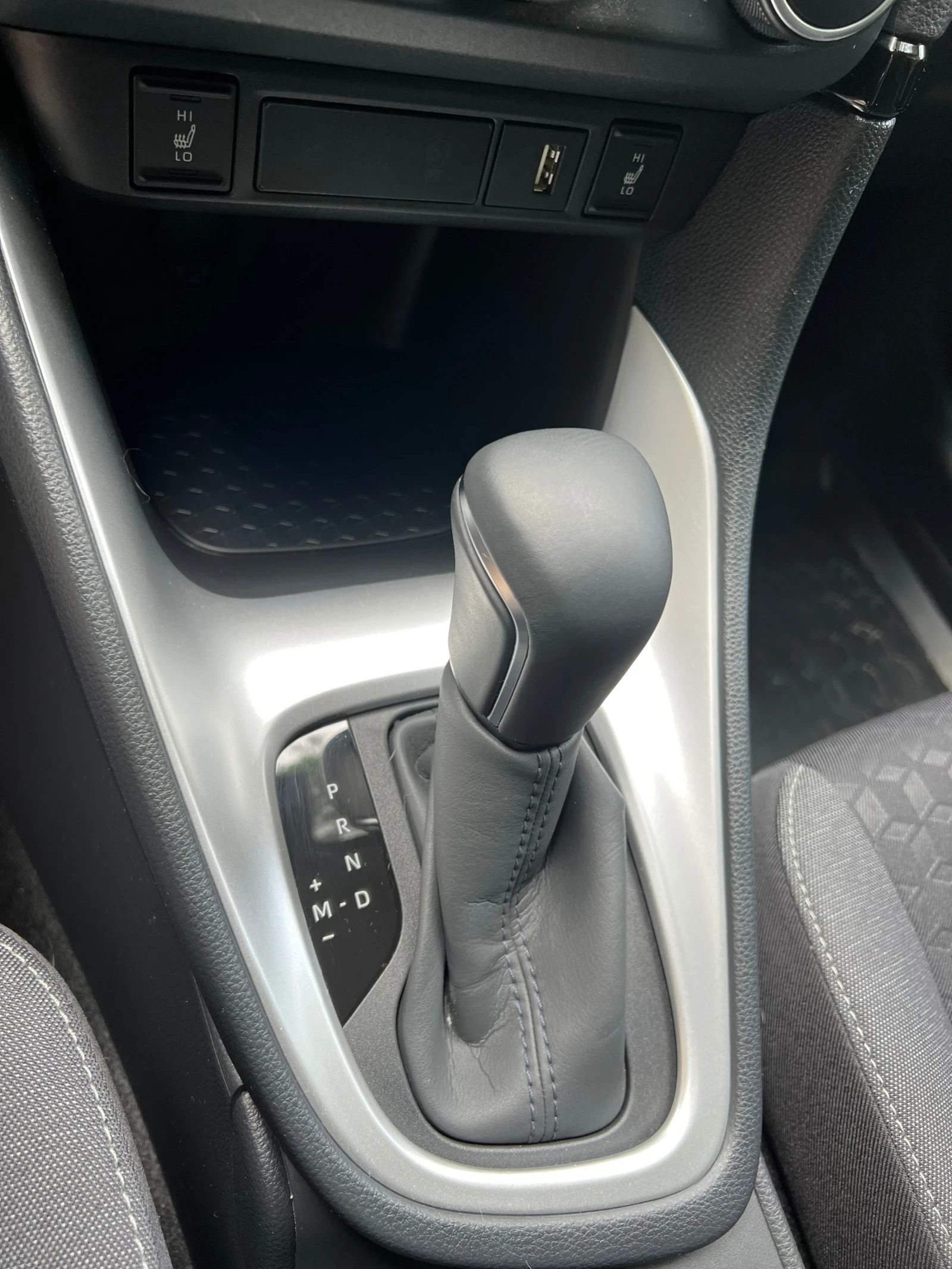 Toyota Yaris  - изображение 8