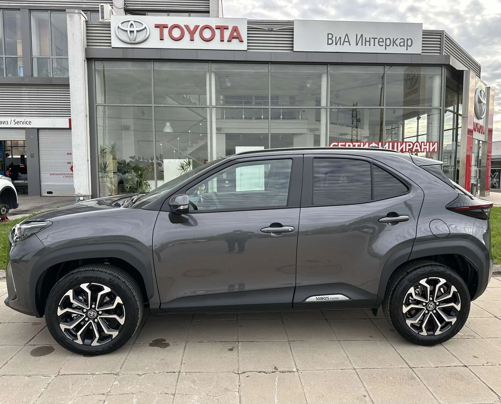 Toyota Yaris Cross 1.5 HEV Chic - изображение 4