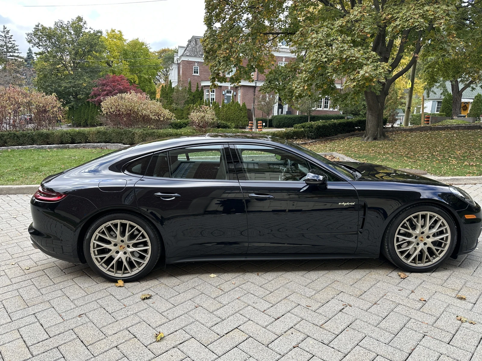 Porsche Panamera 10 Years Edition * * CARFAX * *   * *  | Mobile.bg   4