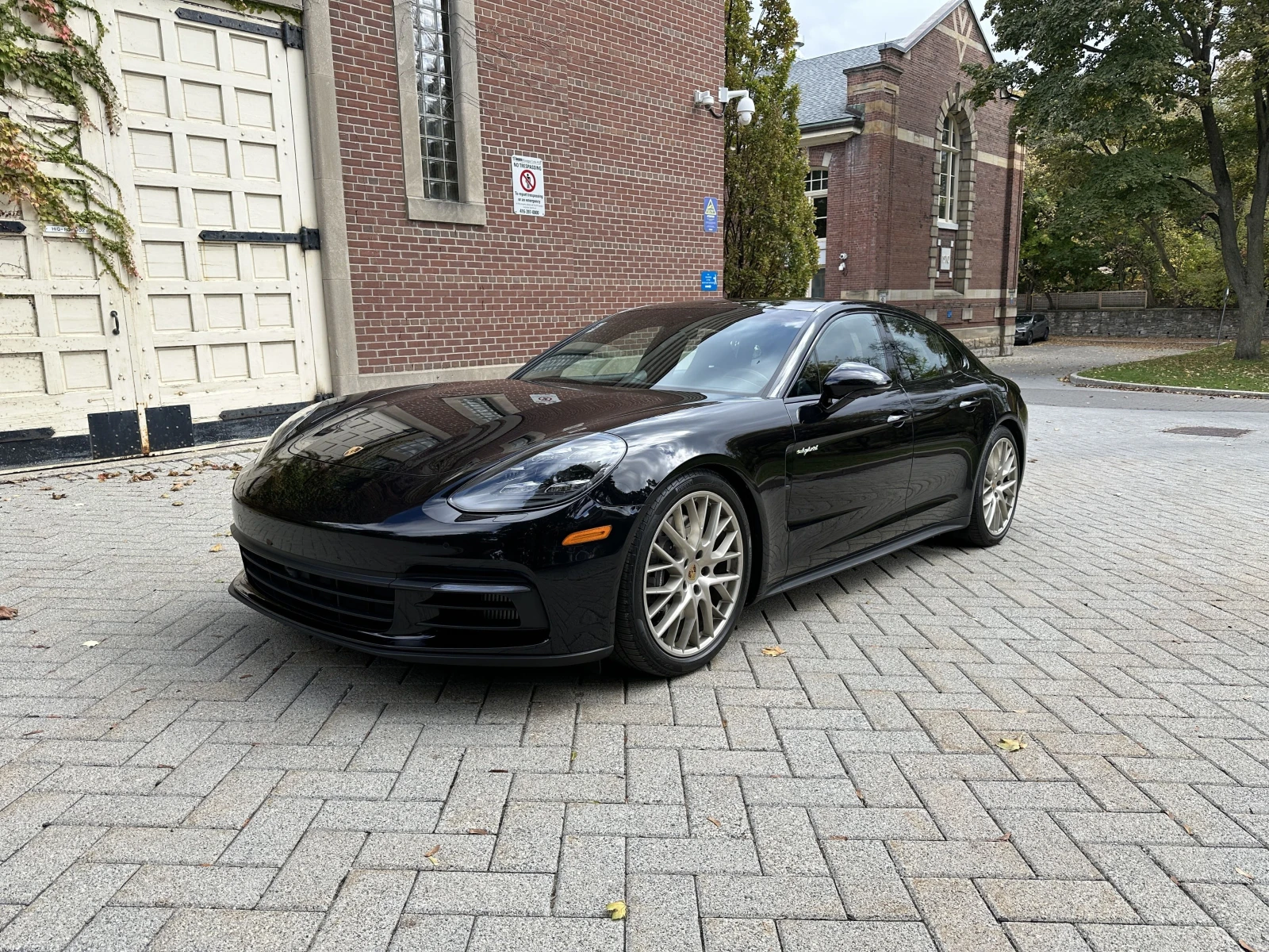 Porsche Panamera 10 Years Edition * * CARFAX * *   * *  | Mobile.bg   1