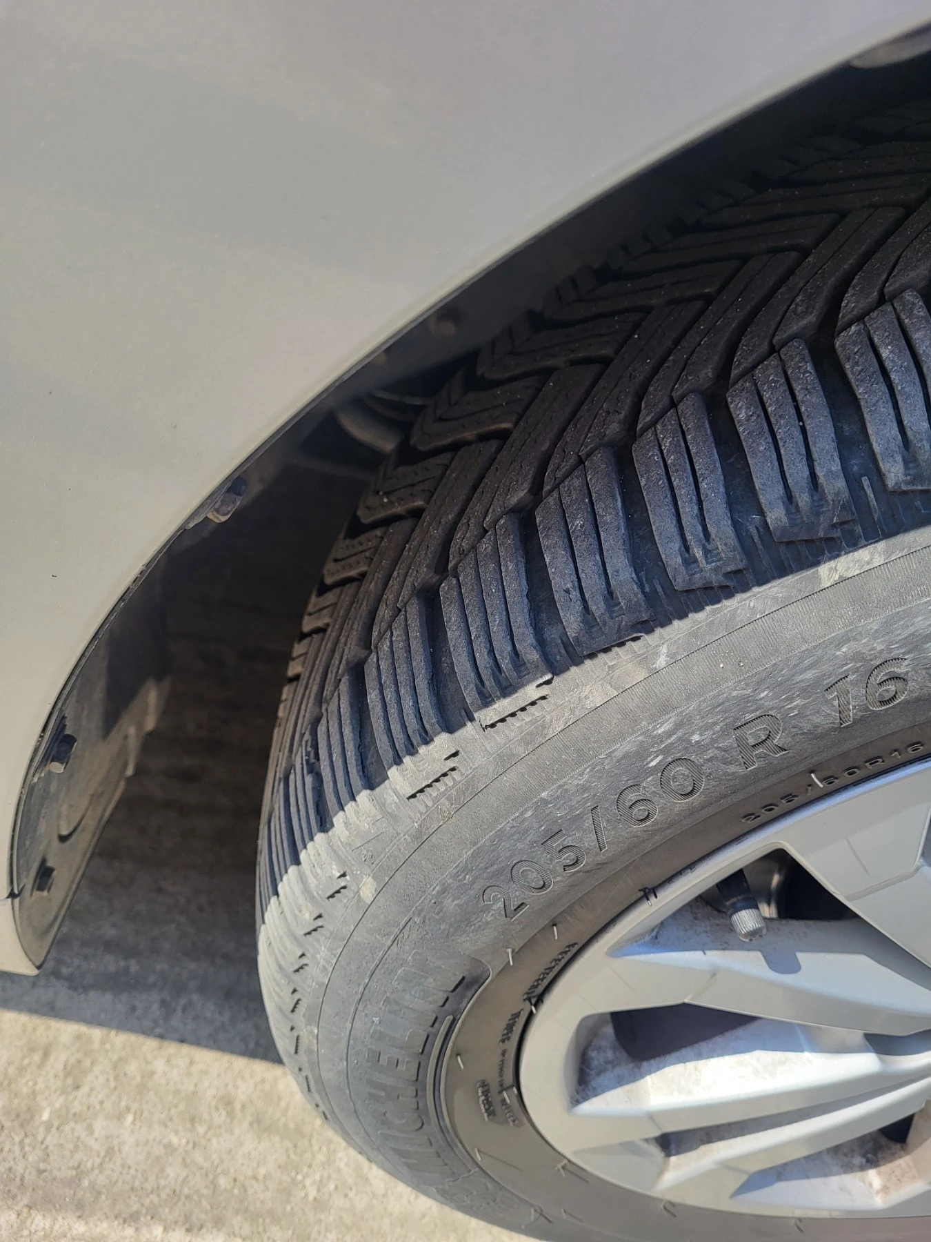 Toyota Verso 2.0 D4D, снимка 6 - Автомобили и джипове - 53865118