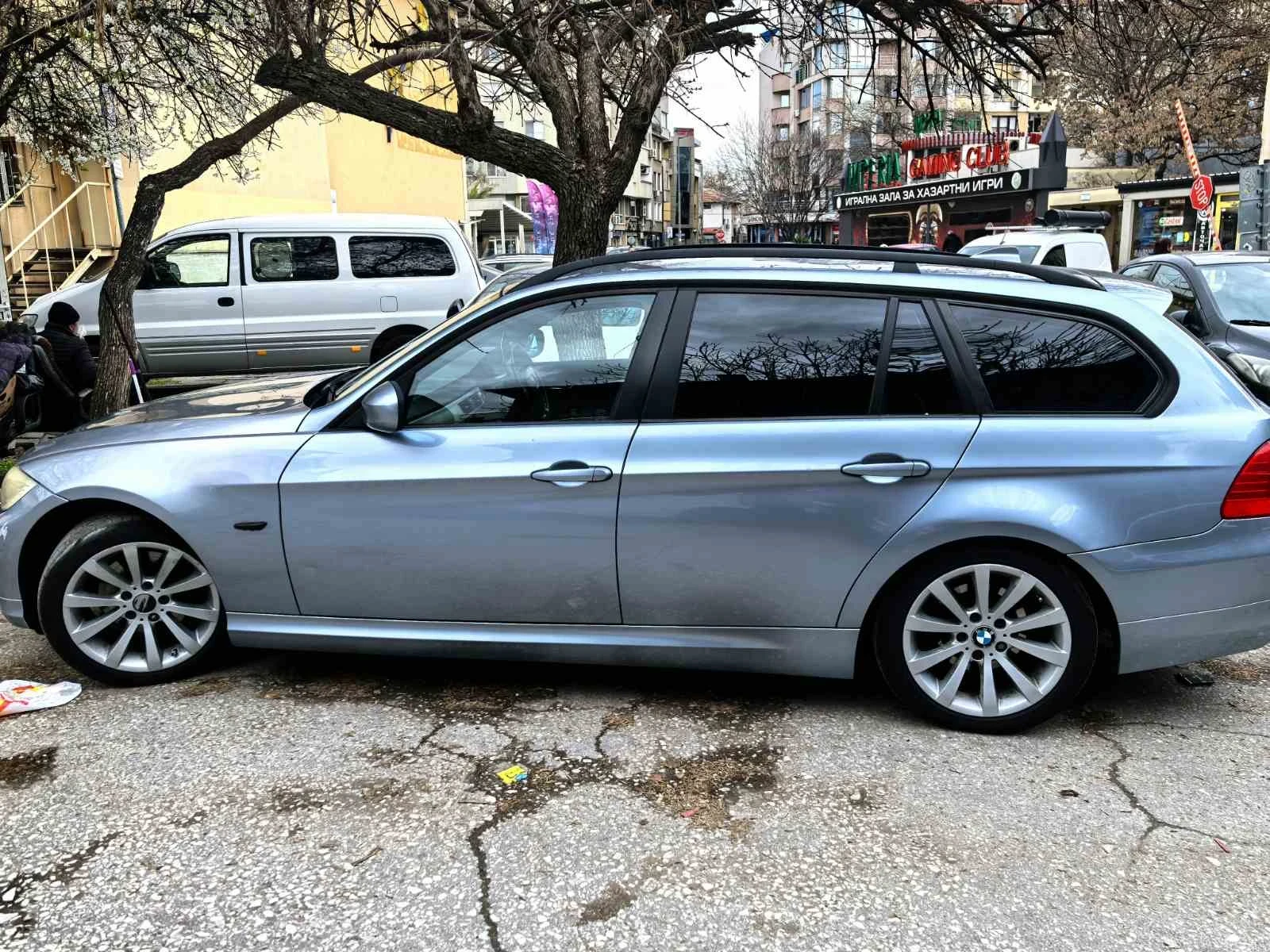 BMW 320 2.0 дизел, снимка 3 - Автомобили и джипове - 53903971