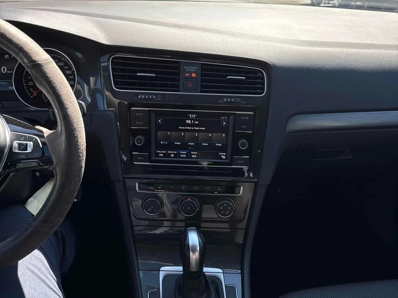 VW Golf * CARFAX * ПРЕДСТАВИТЕЛСТВО * 2 КЛЮЧА, снимка 9 - Автомобили и джипове - 54152964