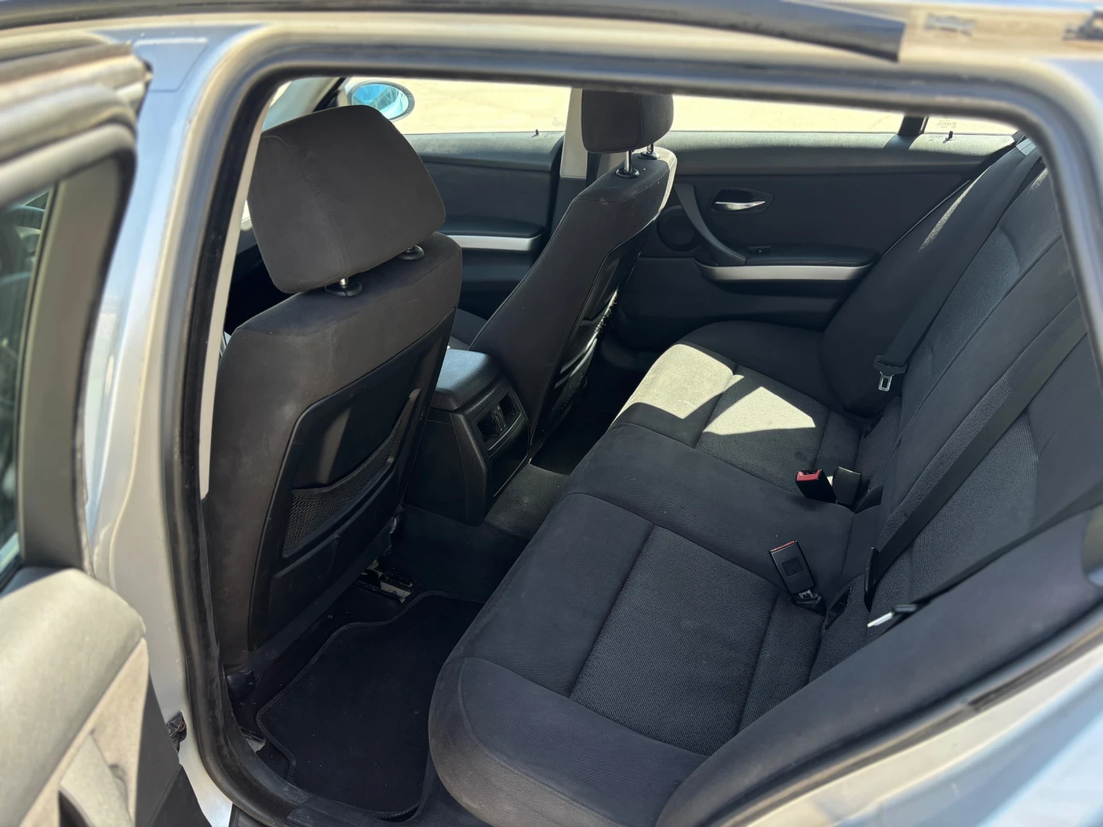 BMW 330 дизел, снимка 9 - Автомобили и джипове - 54228441