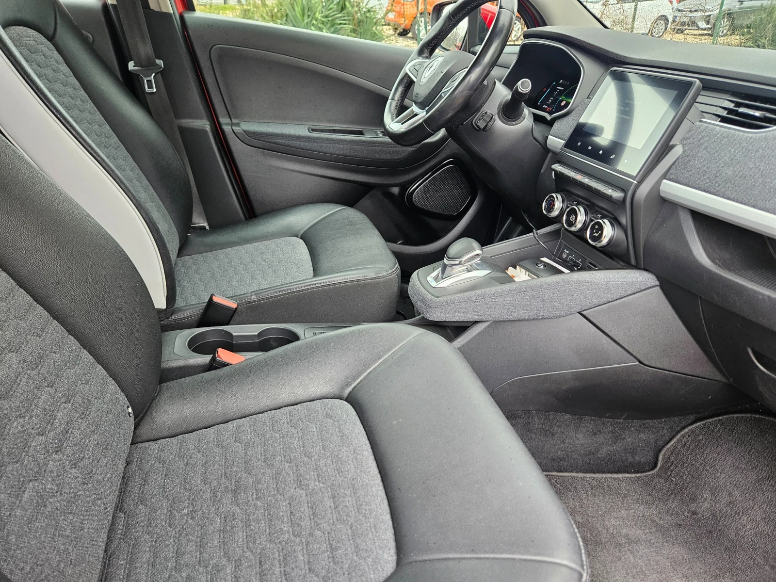 Renault Zoe 52KW, снимка 13 - Автомобили и джипове - 54679281