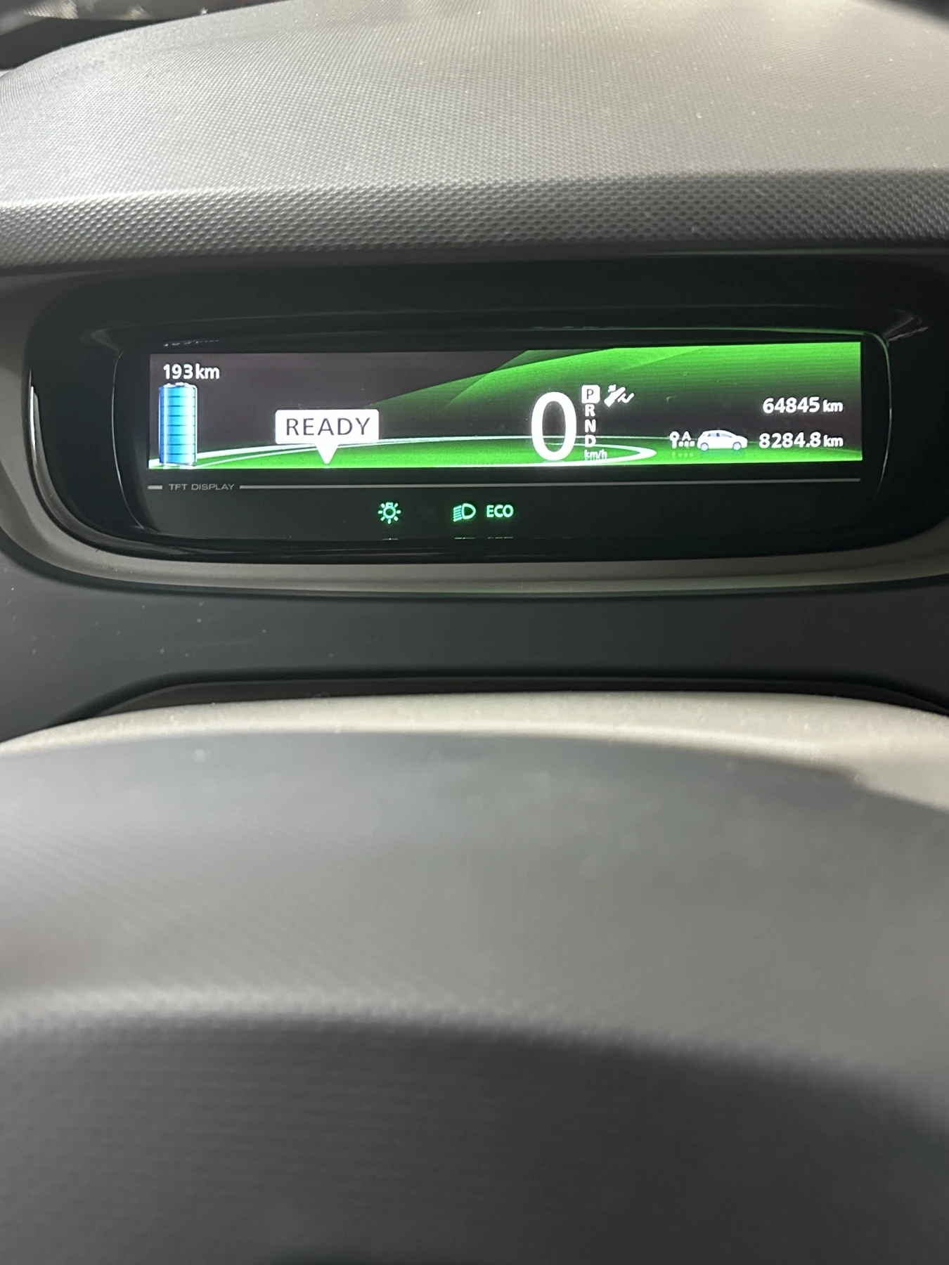 Renault Zoe, снимка 14 - Автомобили и джипове - 54691088