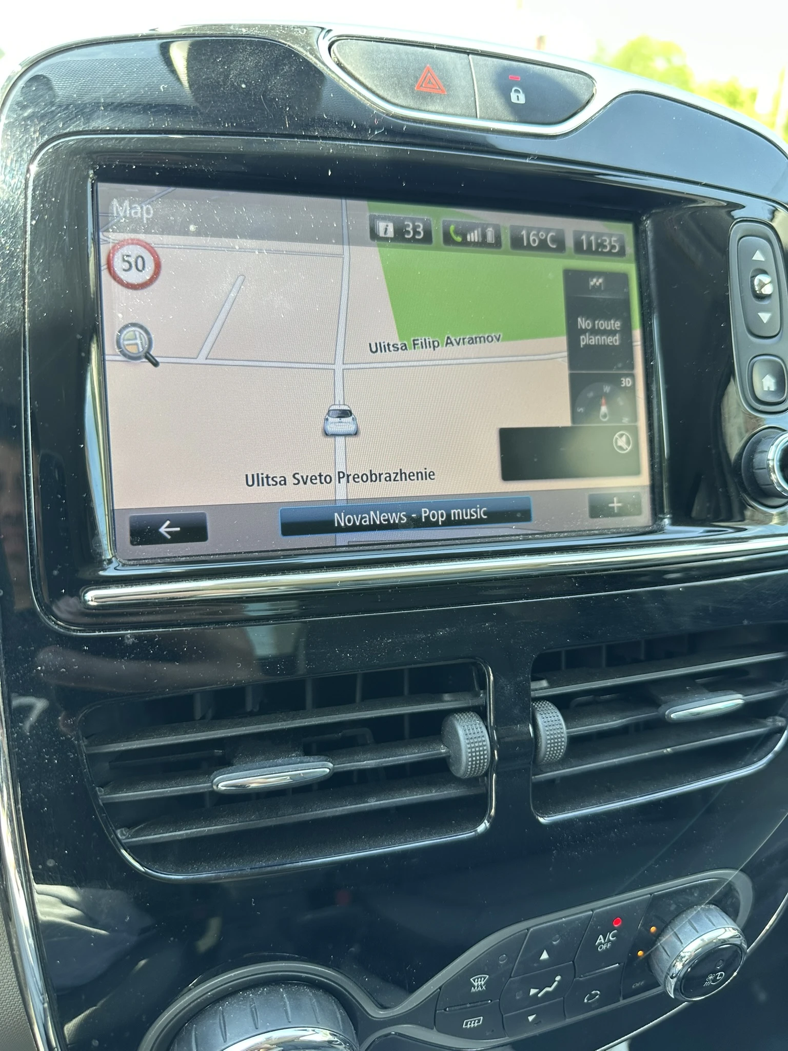 Renault Zoe, снимка 12 - Автомобили и джипове - 54691088