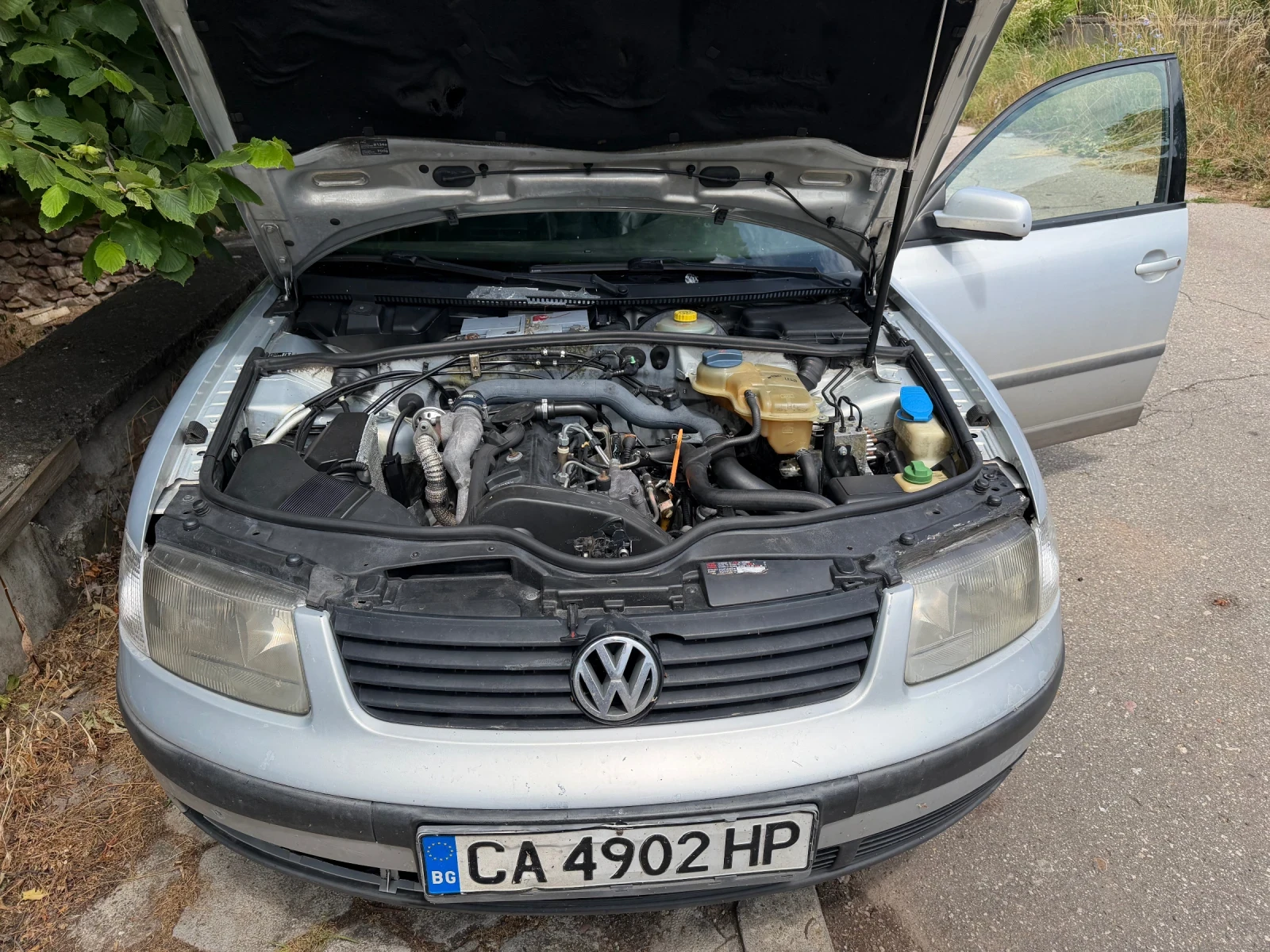 VW Passat, снимка 3 - Автомобили и джипове - 55130543