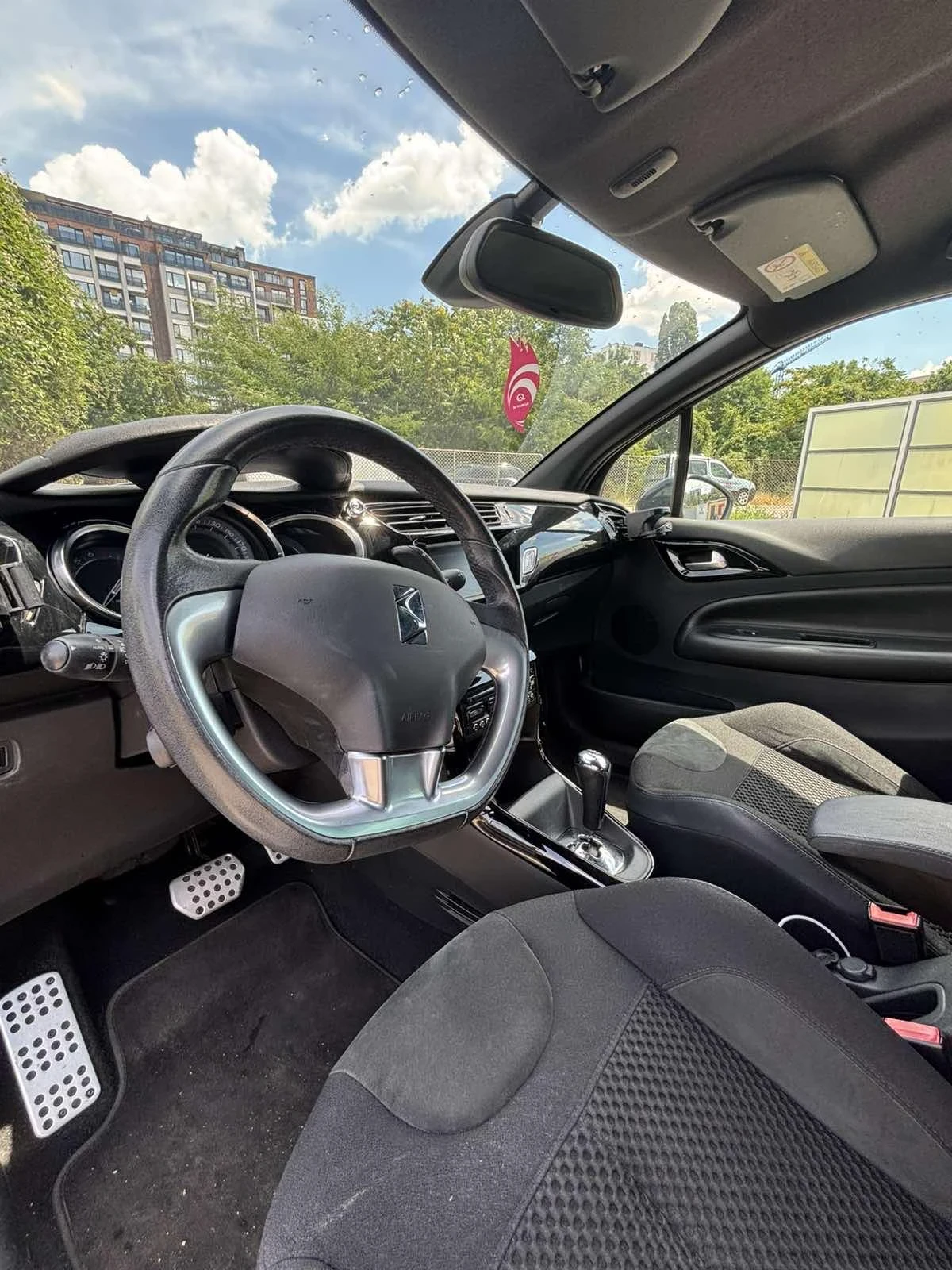 Citroen DS3, снимка 13 - Автомобили и джипове - 55204160