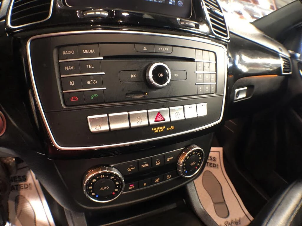 Mercedes-Benz GLS 450 ПОДГРЕВ* LOGIC7* 360* PANO* М.ТОЧКА, снимка 15 - Автомобили и джипове - 55435666