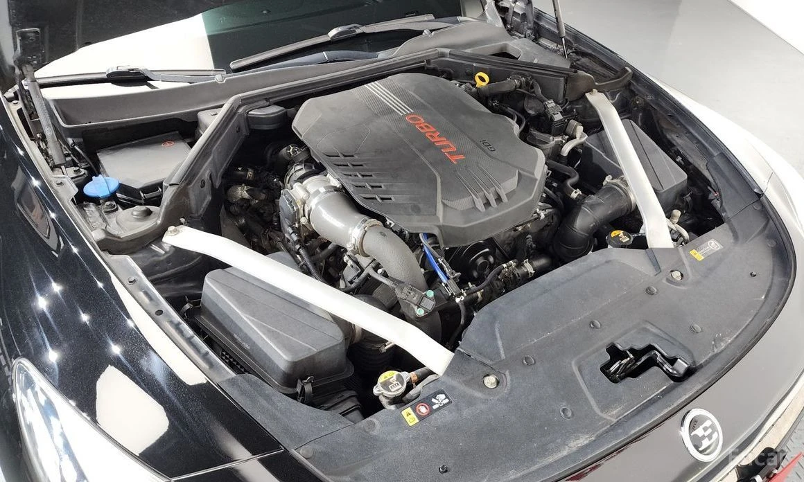Kia Stinger, снимка 6 - Автомобили и джипове - 55754556